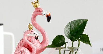 How to Decorate Your Home with Flamingos!